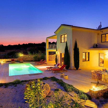 Ideales Resort Mousata エクステリア 写真